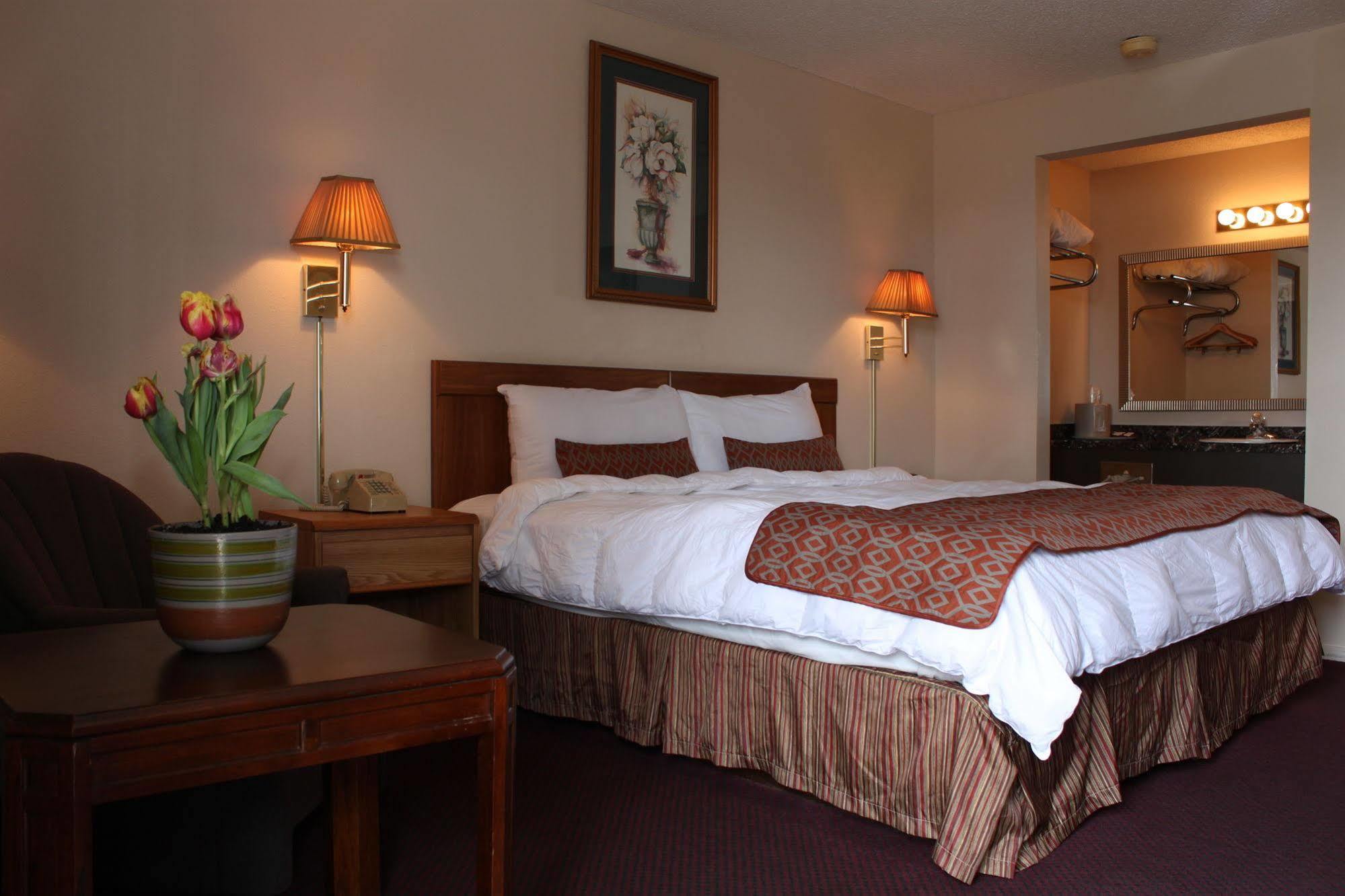 Regency Inn Eureka Springs Bagian luar foto